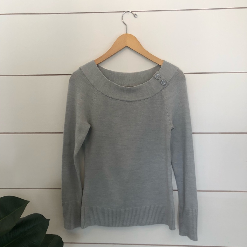 RW & CO. grey sweater